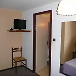 Hotel Restaurant Du Pont Vieux Camarès