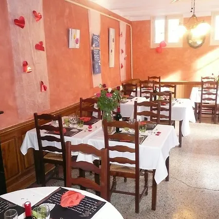 Restaurant Du Pont Vieux Hotel Camares