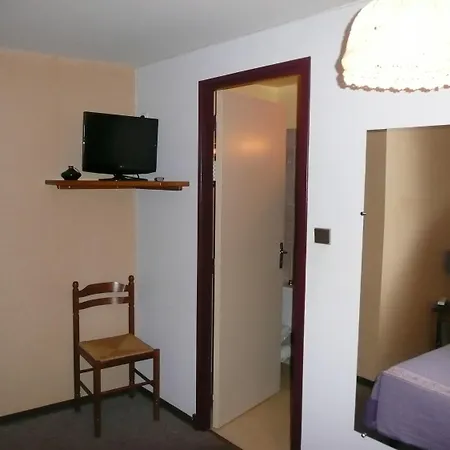 Hotel Restaurant Du Pont Vieux Camarès